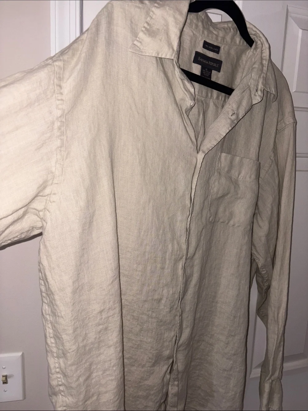 Banana Republic Relaxed Irish Linen Button-Down in Beige
